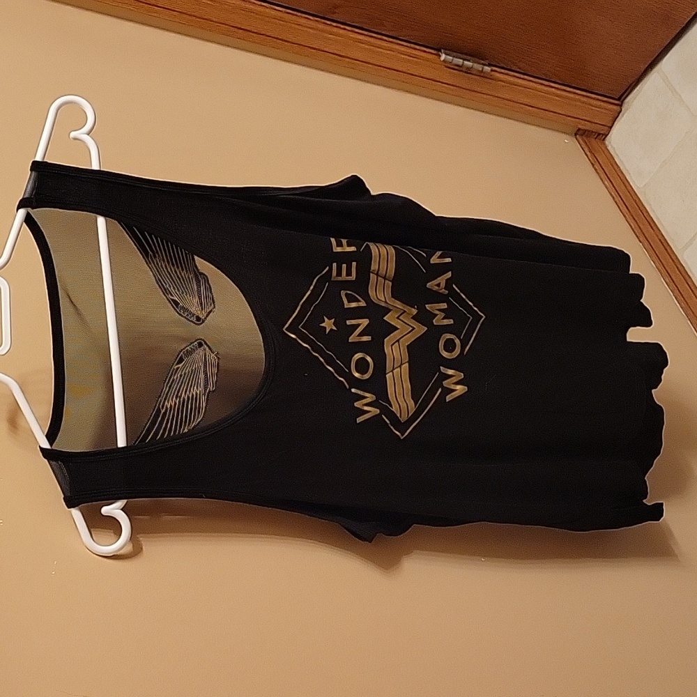 Wonder Woman WW84 Her Universe Torrid Hot Topic black tank top 2XL
